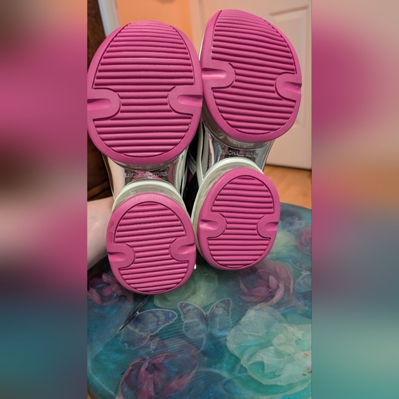 New Michael Kors Olympia Extreme Leather and Scuba Trainer Size 7 - Picture 9 of 10